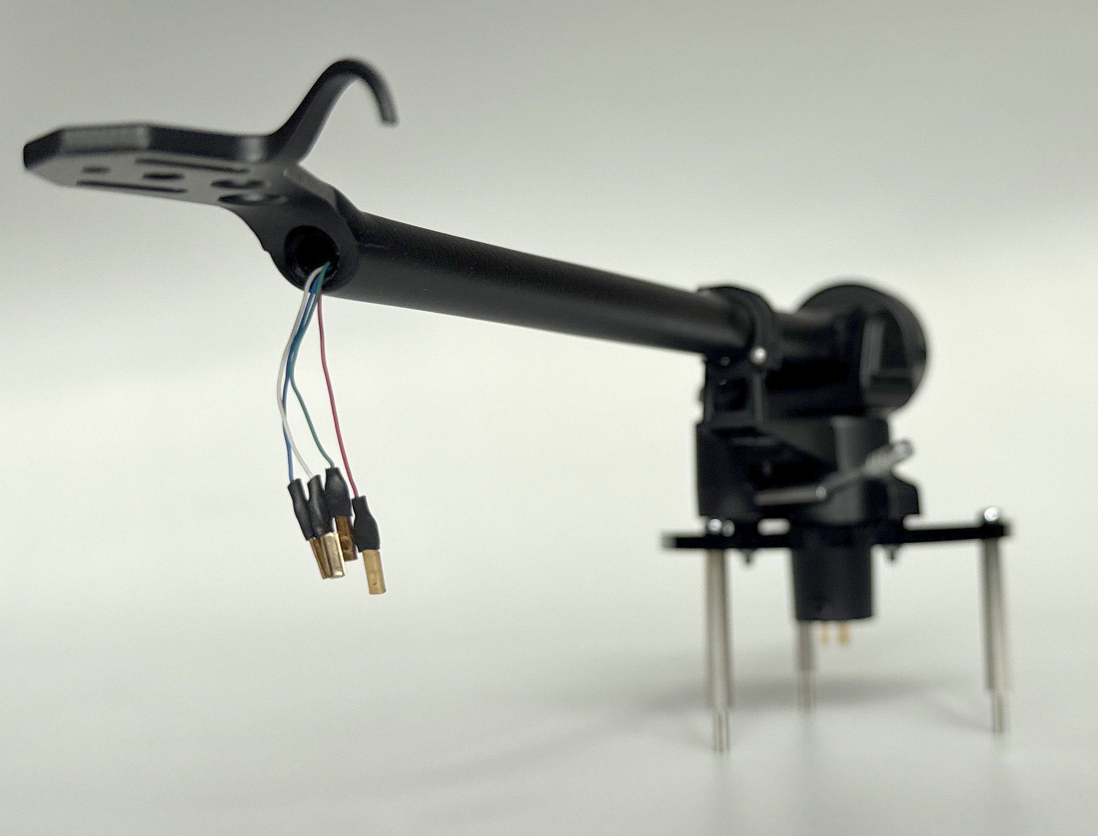 Rega: Cardas Tonarmkabel und DIN Anschluss